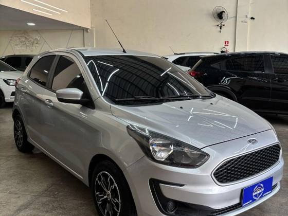 FORD KA 1.0 TI-VCT FLEX SE PLUS SEDAN MANUAL FORD KA 1.0 TI-VCT FLEX SE PLUS SEDAN MANUAL